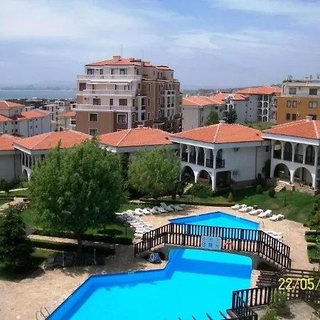 Apartment In Kambani Bells Saint Vlas Appartamento